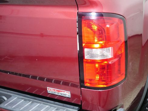 Used 2015 GMC Sierra 1500 SLE image 17