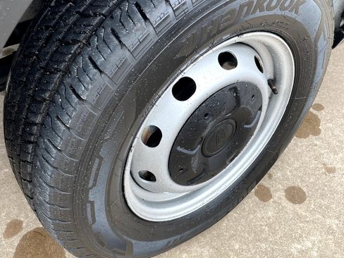 Used 2019 Ford Transit 250 148 Low Roof image 8