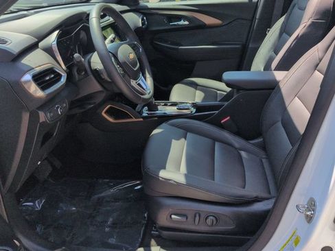Used 2023 Chevrolet TrailBlazer ACTIV w/ Sun and Liftgate Package AWD/4WD image 22