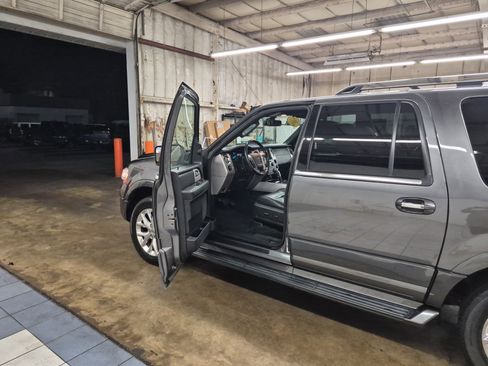 Used 2017 Ford Expedition EL Limited image 7