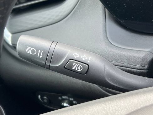 Used 2024 Buick Encore GX Sport Touring AWD/4WD image 32