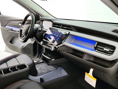 New 2027 Chevrolet Bolt RS w/ Technology Package image 38