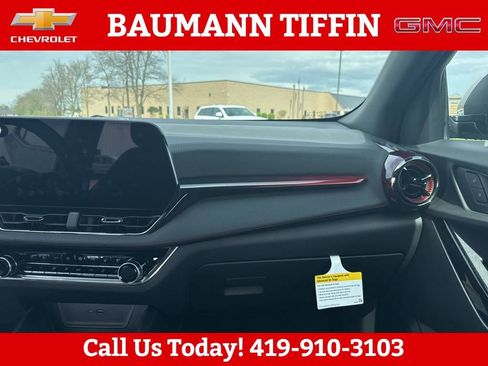 Used 2025 Chevrolet Equinox RS w/ Safety and Technology Package AWD/4WD image 21