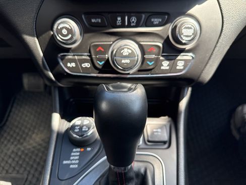 Used 2022 Jeep Cherokee Trailhawk w/ Trailer Tow Group AWD/4WD image 65