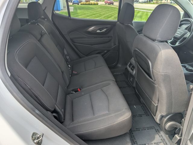 Used 2024 GMC Terrain SLE FWD image 6