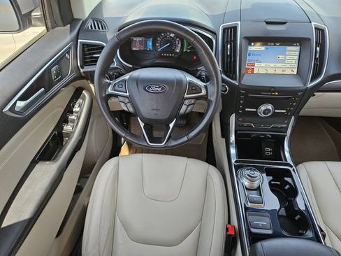 Used 2019 Ford Edge Titanium AWD/4WD image 28