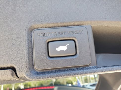 Used 2024 Acura RDX SH-AWD w/ Advance Package image 9