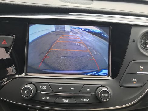 Used 2018 Buick Envision Premium image 23