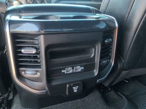 Used 2022 RAM 1500 Laramie AWD/4WD image 47