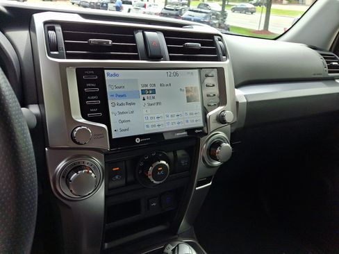 Used 2022 Toyota 4Runner TRD Sport w/ Technology Package AWD/4WD image 23