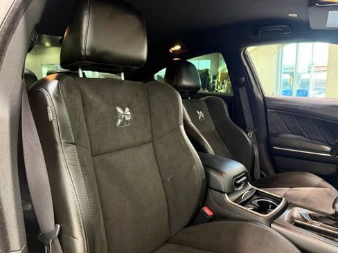 Used 2022 Dodge Charger Scat Pack RWD image 29