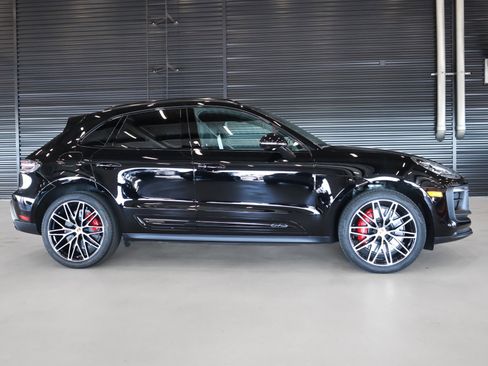 Used 2025 Porsche Macan GTS image 11