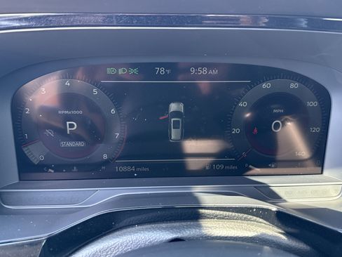 Used 2025 Nissan Pathfinder Platinum w/ Cargo Package FWD image 21