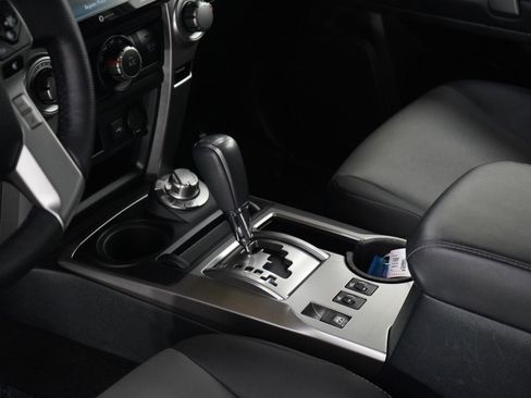 Used 2024 Toyota 4Runner SR5 Premium image 23