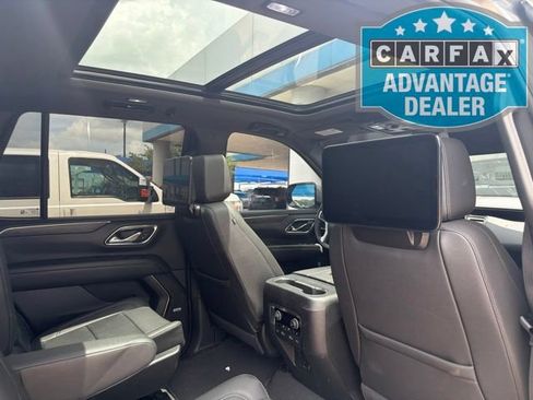 Used 2024 Chevrolet Tahoe Z71 w/ Luxury Package AWD/4WD image 11
