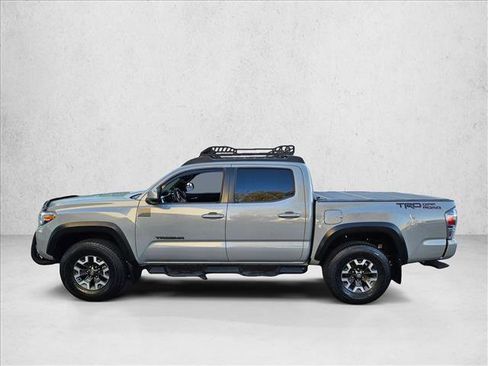 Used 2020 Toyota Tacoma TRD Off-Road image 8