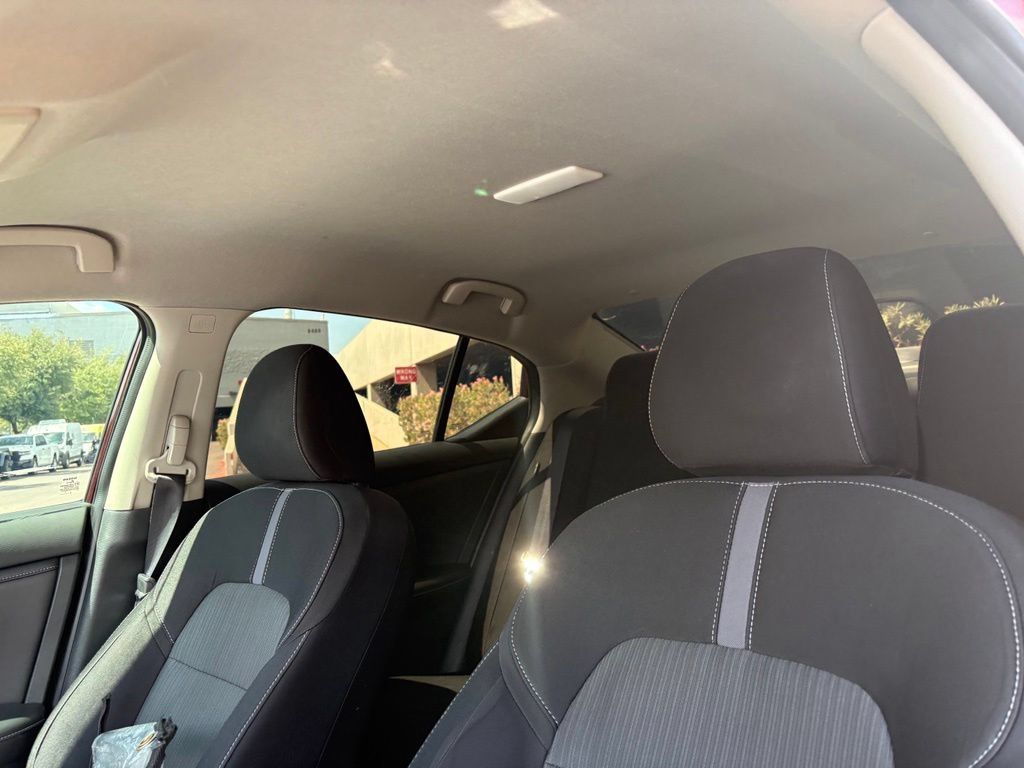 Used 2020 Nissan Sentra SV FWD image 9