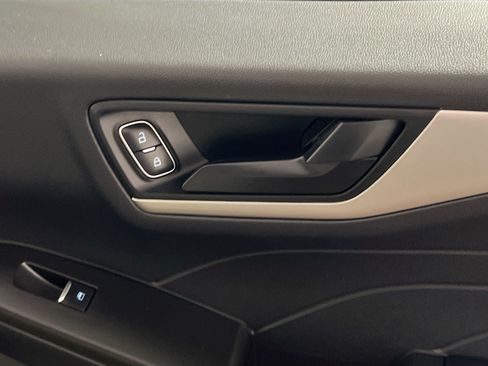 Used 2022 Ford Escape SE w/ SE Sport Appearance Package FWD image 31