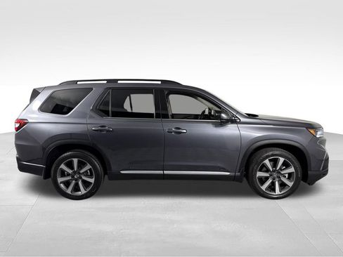 Used 2024 Honda Pilot Elite image 4