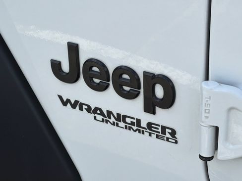 Used 2020 Jeep Wrangler Unlimited Sport AWD/4WD image 37