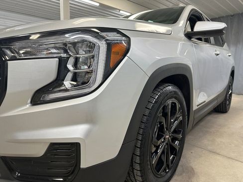 Certified 2022 GMC Terrain SLE w/ Driver Convenience Package image 35