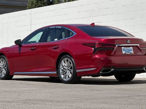Used 2022 Lexus LS 500 w/ Interior Upgrade Package RWD image 3