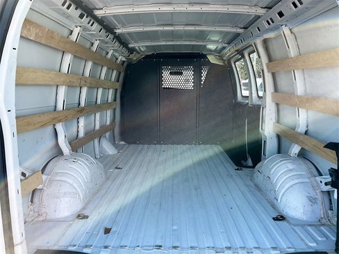 Used 2024 GMC Savana 2500 w/ Driver Convenience Package image 22