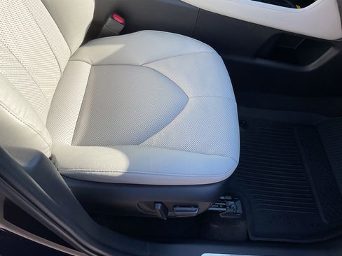 Used 2026 Toyota Grand Highlander Limited image 31