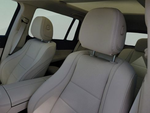 New 2026 Mercedes-Benz GLS 450 4MATIC image 24