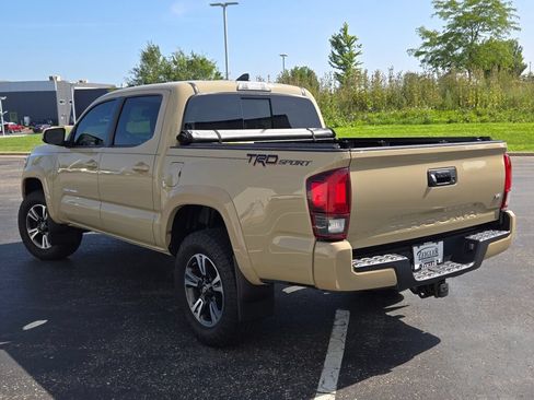Used 2019 Toyota Tacoma TRD Sport RWD image 13