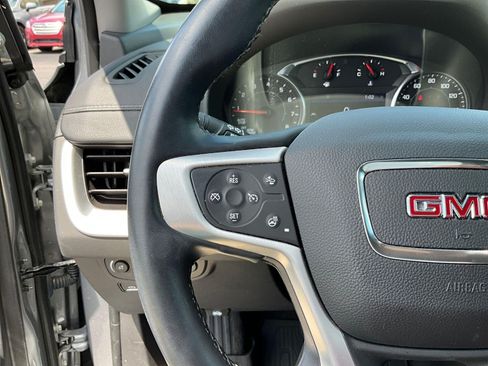 Used 2023 GMC Terrain SLT w/ LPO, Floor Liner Package FWD image 10