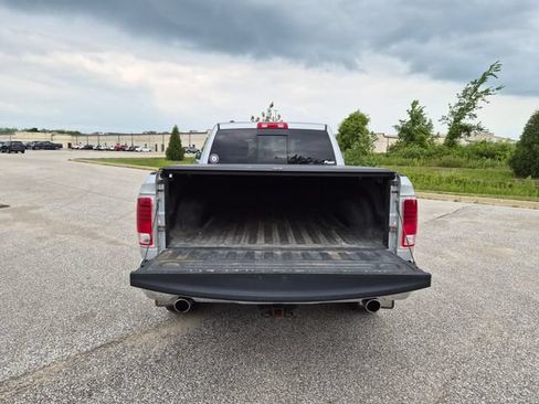 Used 2015 RAM 1500 Laramie Limited AWD/4WD image 11