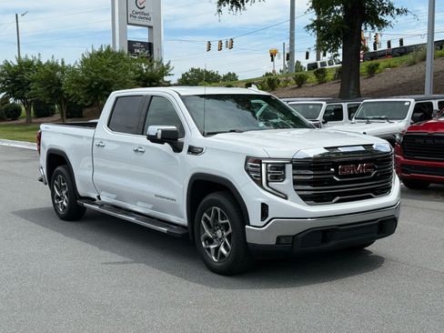 Used 2023 GMC Sierra 1500 SLT w/ SLT Premium Package AWD/4WD image 7