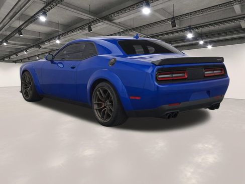 Used 2022 Dodge Challenger SRT Hellcat RWD image 8