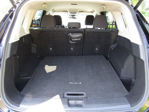 Used 2026 Nissan Rogue SV AWD/4WD image 22