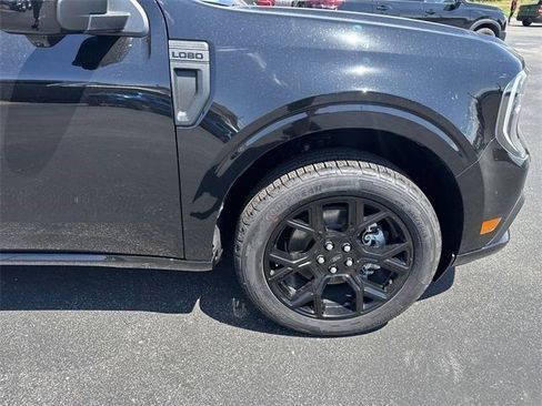 New 2025 Ford Maverick Lobo image 2