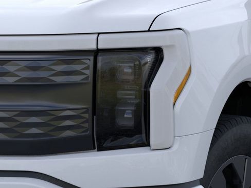 New 2025 Ford F150 Lightning Lariat image 18