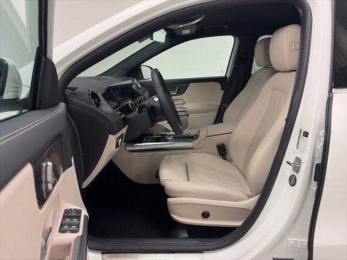 Certified 2025 Mercedes-Benz GLA 250 4MATIC image 13