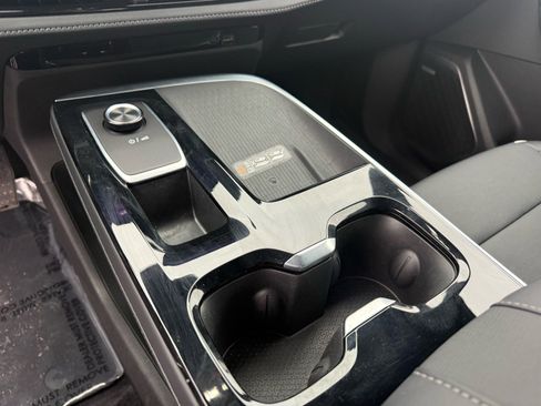 Used 2025 Buick Enclave Preferred image 24