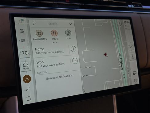 Used 2025 Land Rover Range Rover SE image 27