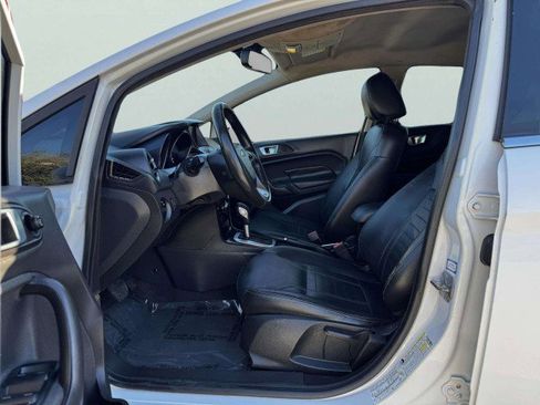 Used 2014 Ford Fiesta Titanium image 17