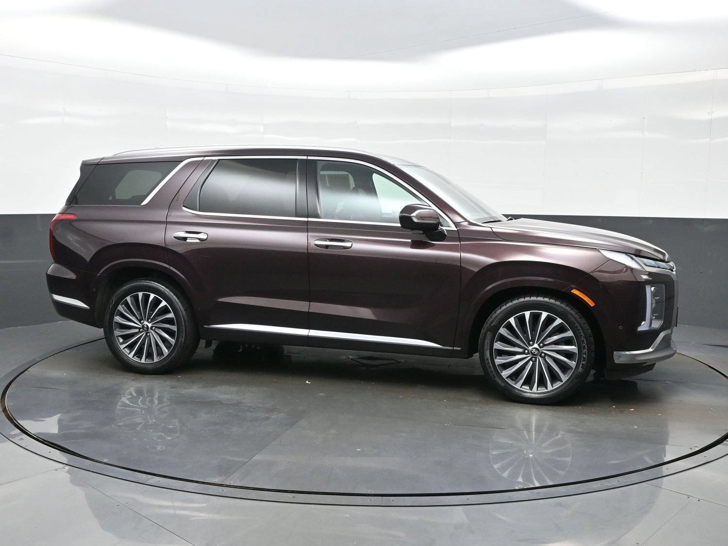 Certified 2024 Hyundai Palisade Calligraphy AWD/4WD image 7