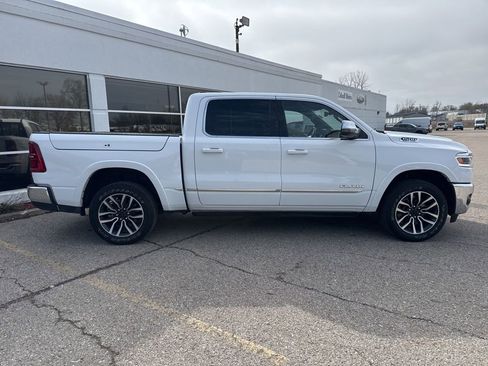 Used 2025 RAM 1500 Limited AWD/4WD image 2