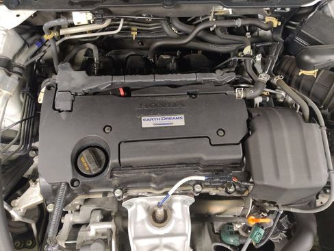 Used 2017 Honda Accord LX image 30