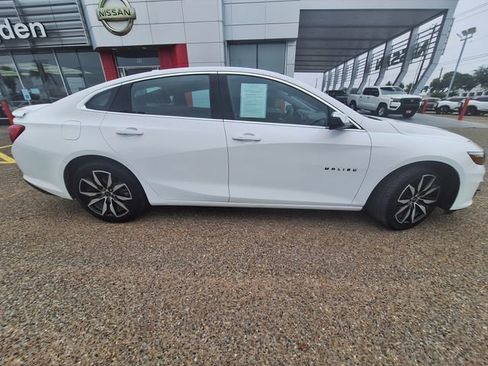 Used 2024 Chevrolet Malibu RS w/ LPO, Floor Liner Package FWD image 8