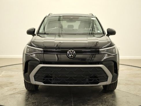 New 2026 Volkswagen Taos SE image 8