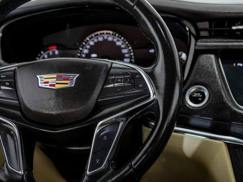 Used 2019 Cadillac XT5 FWD image 15