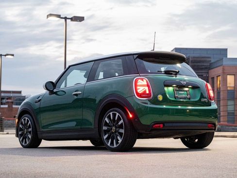 Used 2023 MINI Cooper SE image 5