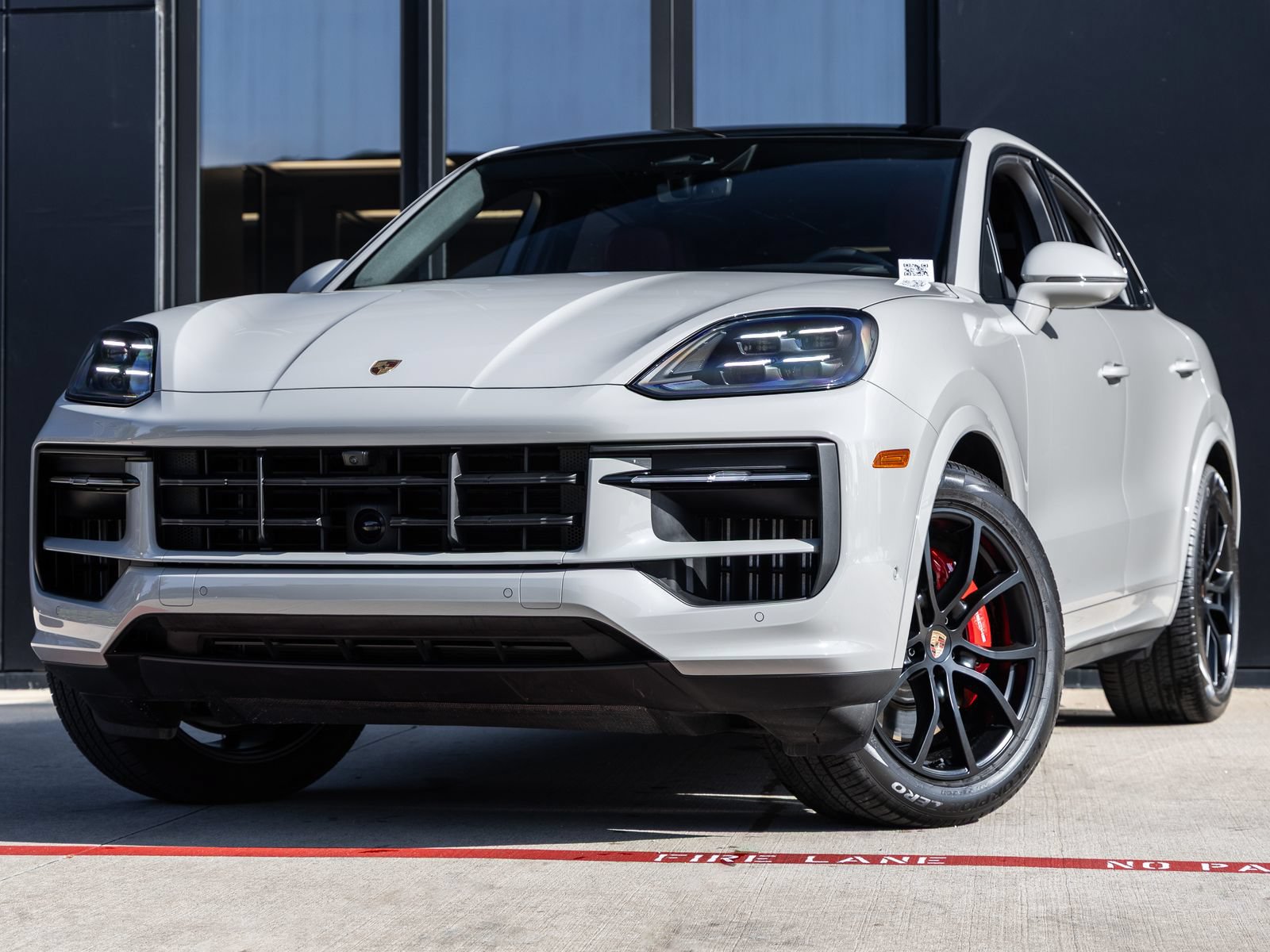 Certified 2026 Porsche Cayenne S AWD/4WD image 1