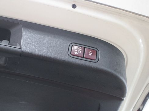 Used 2014 Mercedes-Benz GL 450 4MATIC image 9